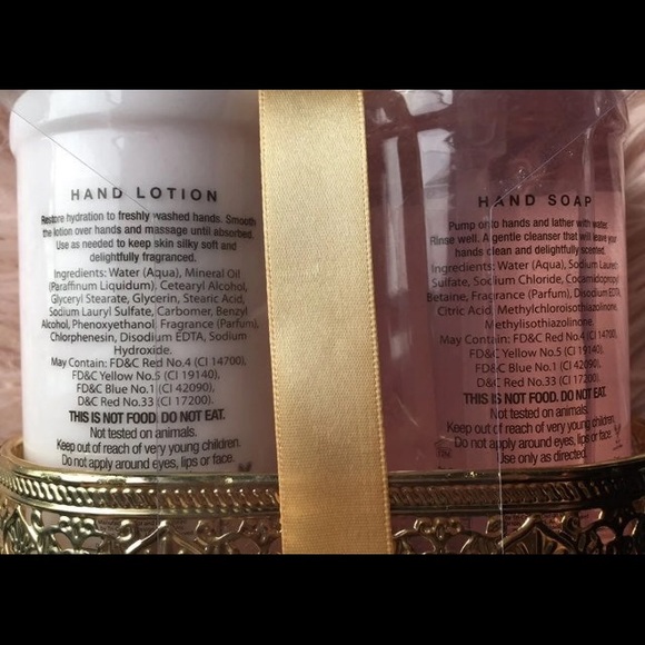 Gift Set - Picture 4 of 4